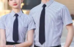 企業(yè)員工襯衫有必要定制嗎？選擇現(xiàn)貨款襯衫定制logo？